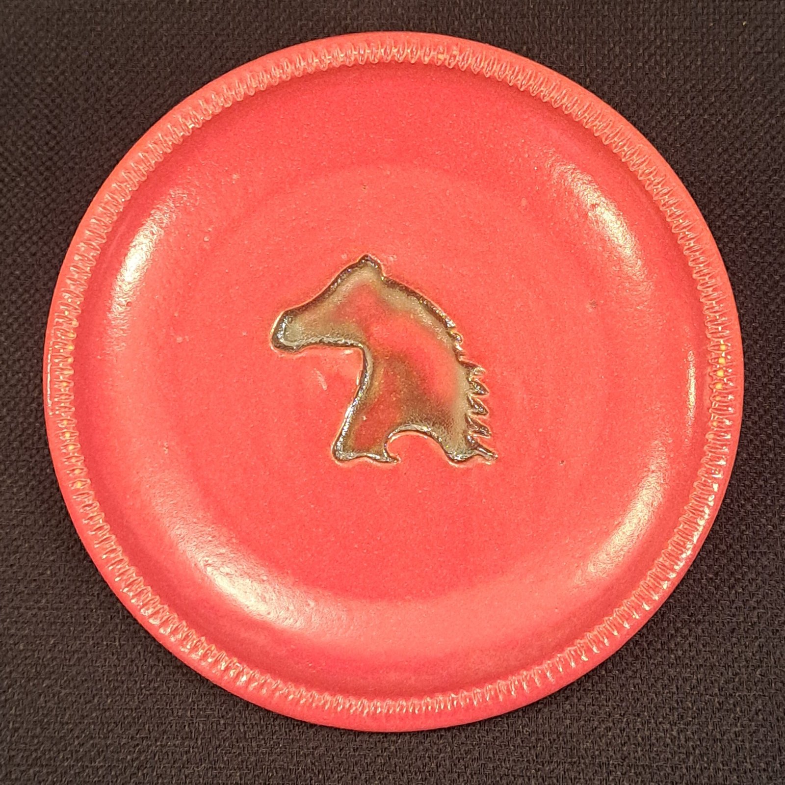 Saucer in Red